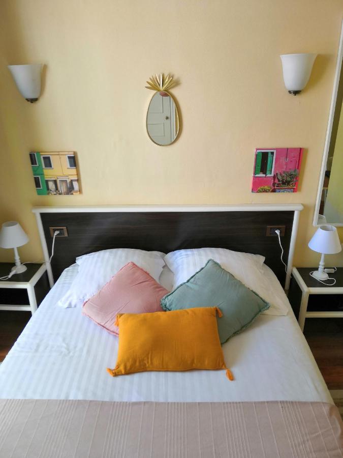 Hotel Le Victoria Draguignan Exteriör bild