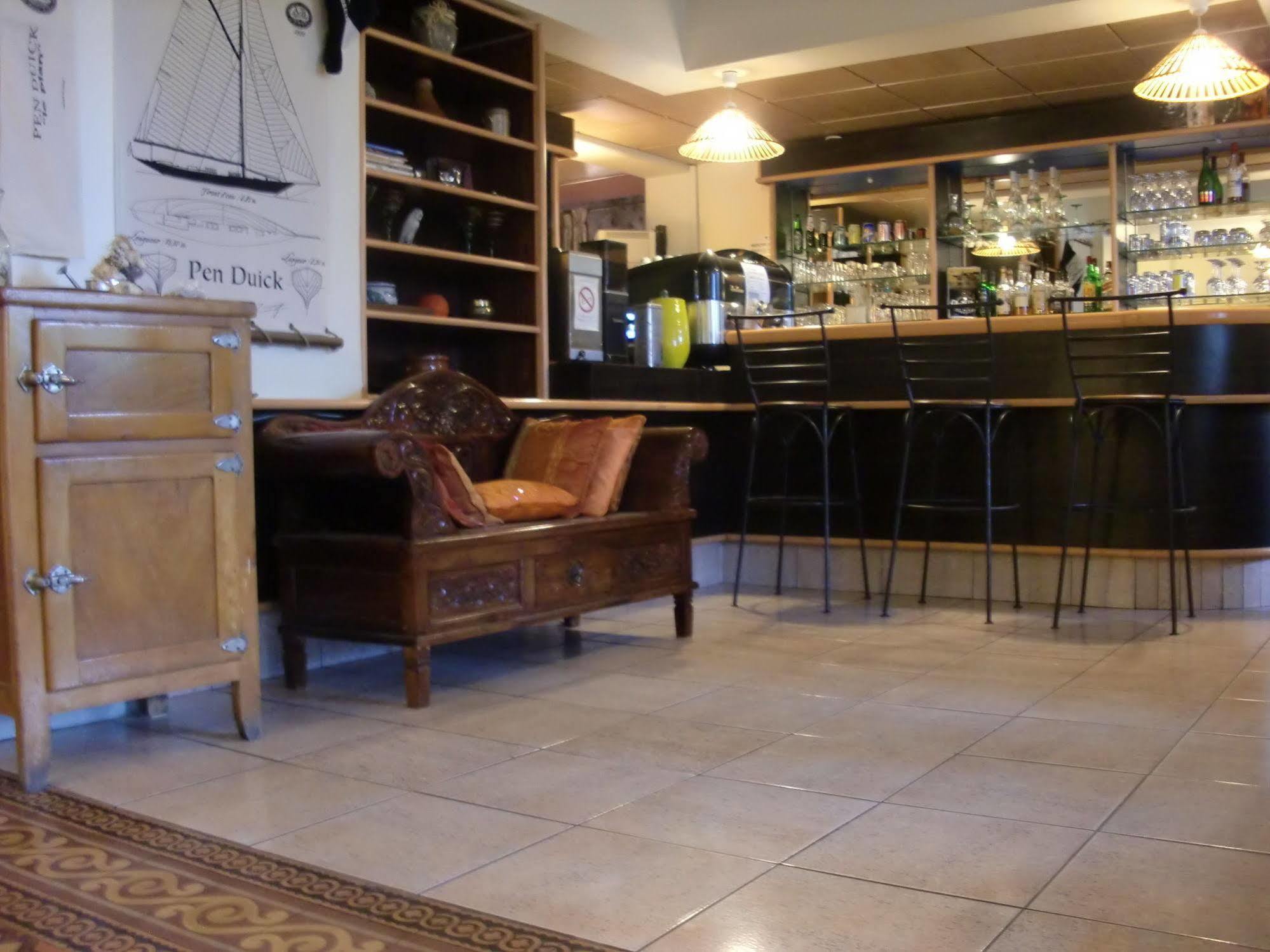 Hotel Le Victoria Draguignan Exteriör bild